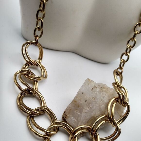 Vintage loop circle chain necklace in gold tone - Picture 3 of 3